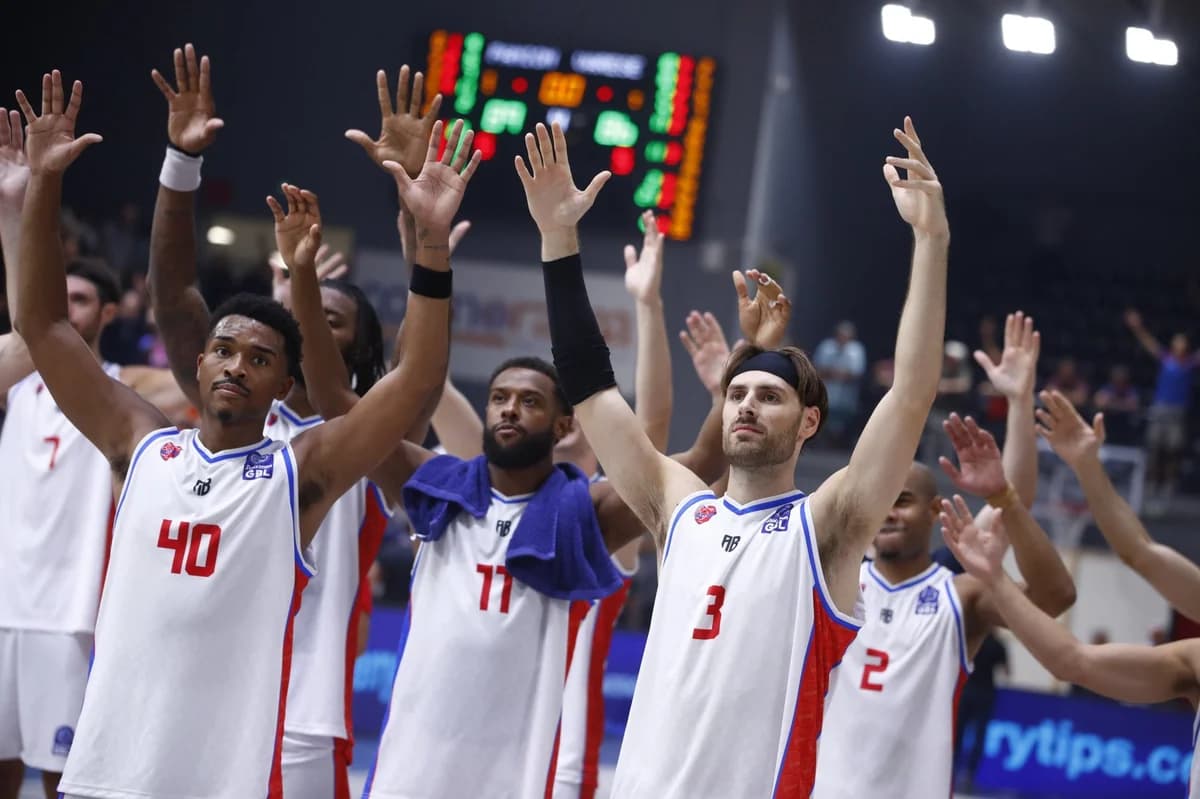 Wo man Promitheas, Panionios und Peristeri in Europa sehen kann