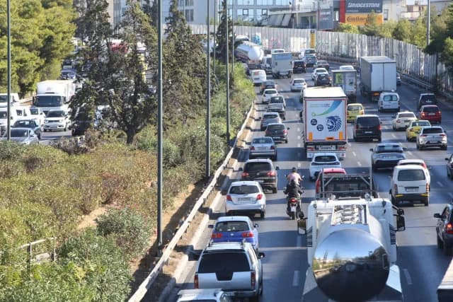 Verkehr: Stau auf Kifissos, Kifissias & Attiki Odos - 23.10.