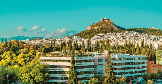 Τράπεζα της Ελλάδος: Γιατί «εξαφανίστηκαν» χιλιάδες κατοικίες