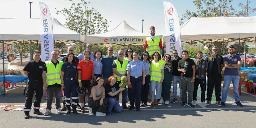 ERB ASFALISTIKI 和塞浦路斯警方联合举办道路安全活动