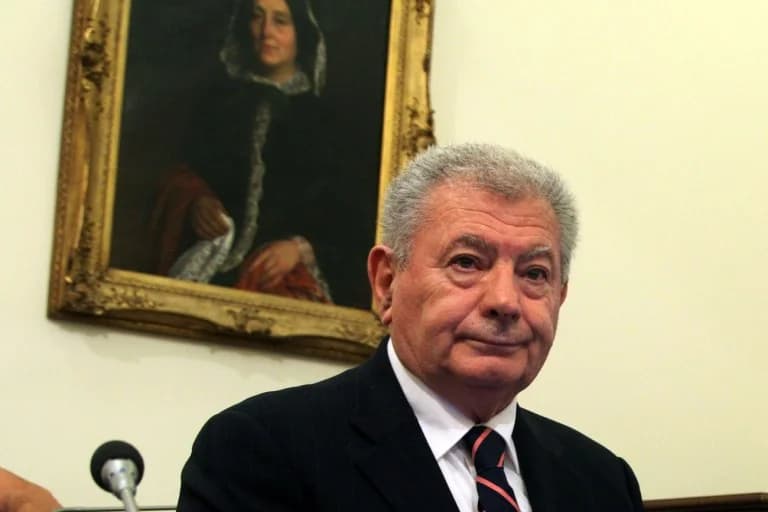 Сын Валиракиса утверждает о ненадлежащем расследовании: «Он был избит»