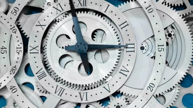 Переход на зимнее время 2025: Изменение времени 26 октября