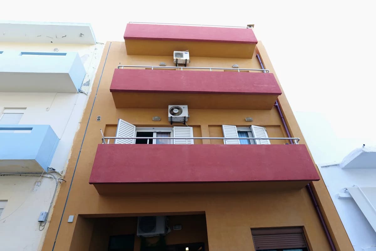 Fuerte Oposición de la EOA a la Supervisión de Edificios Compartidos