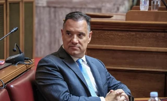 Adonis Georgiadis: Reveló la ilegalidad de Eleonora Zouganeli