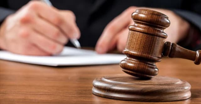 Η «Αυγή» ανακαλεί δημοσίευμα για την Πρόεδρο Πρωτοδικών Α. Ανδοσίδου