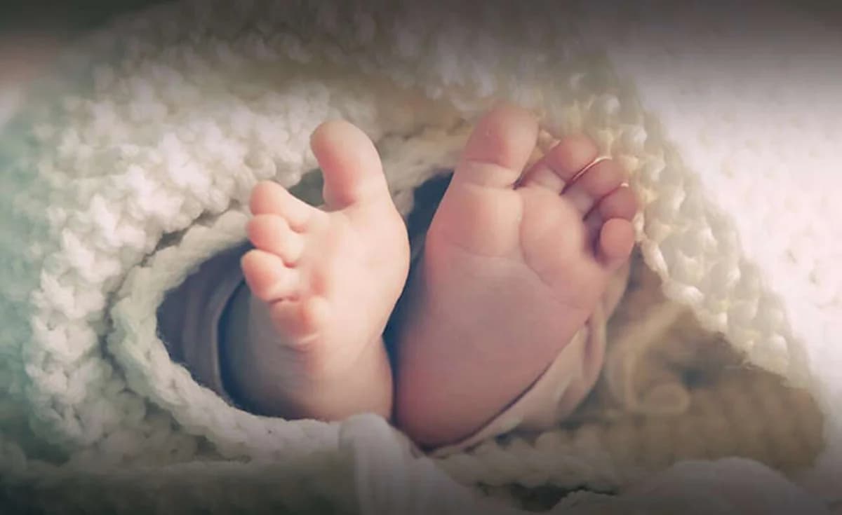 Larissa: Bebé de 18 meses hospitalizado con quemaduras de aceite
