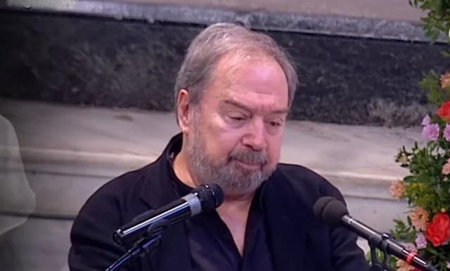 Stamatis Fasoulis: Emotivo elogio para Dionysis Savvopoulos