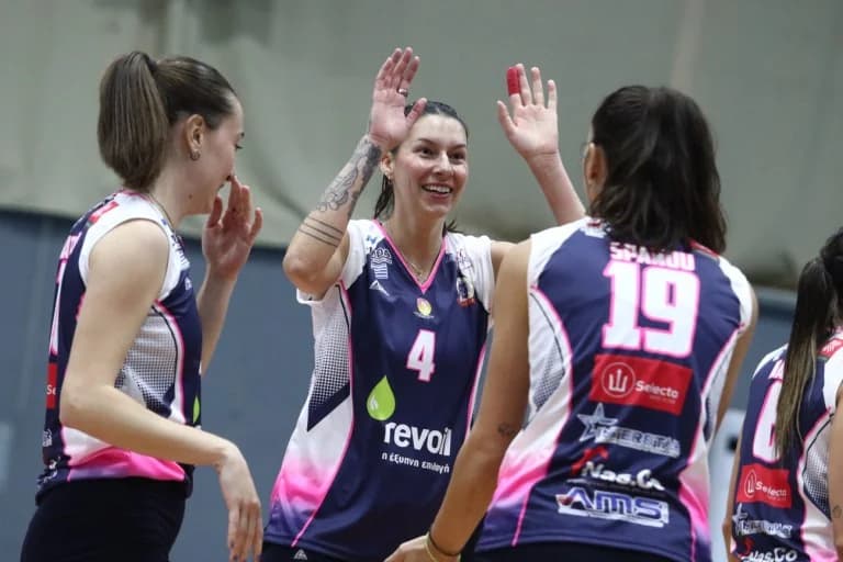 א.א. מרקופולו – אולימפיאקוס 3-2: ניצחון מפתיע בליגת הכדורעף לנשים