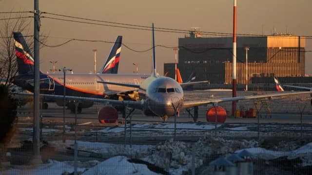 Аэропорты Москвы временно закрыты из-за украинских дронов