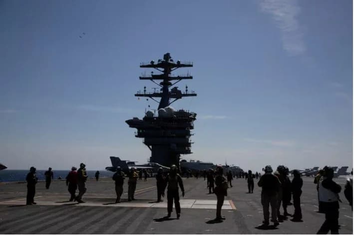 US Helicopter and Fighter Jet Crash in South China Sea