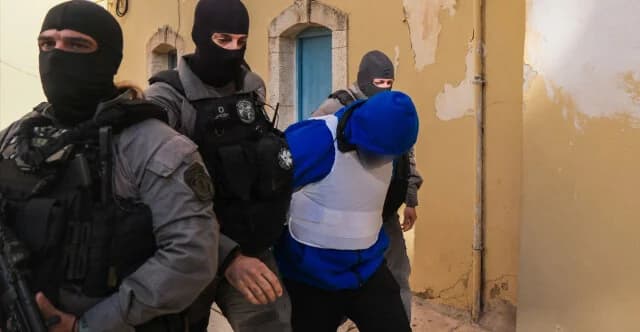 Κρήτη: Με αλεξίσφαιρο στον εισαγγελέα ο 23χρονος για τη δολοφονία