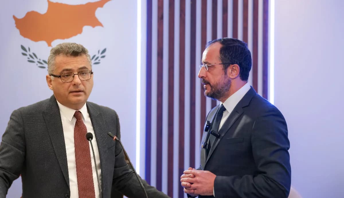 Προβληματισμός για Ερχιουρμάν, «σπασμένο τηλέφωνο» με Χριστοδουλίδη