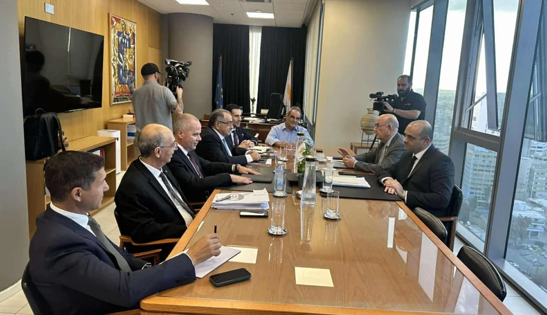 Συνάντηση για ΑΤΑ: «Έχουμε δρόμο» λένε ΟΕΒ και ΚΕΒΕ