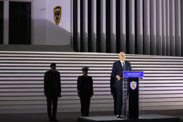 Δένδιας: Διαγωνισμός για την ανάδειξη του μνημείου του Αγνώστου Στρατιώτη