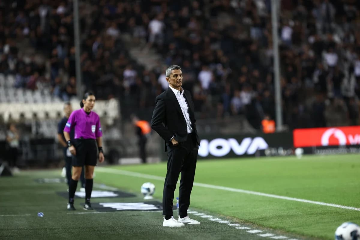 Alineación del PAOK contra el AEL con delantero sorpresa
