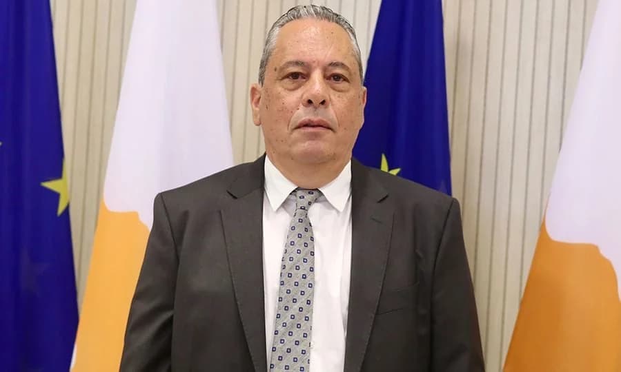 Defense Minister: The 1940 'No' Was for All Humanity