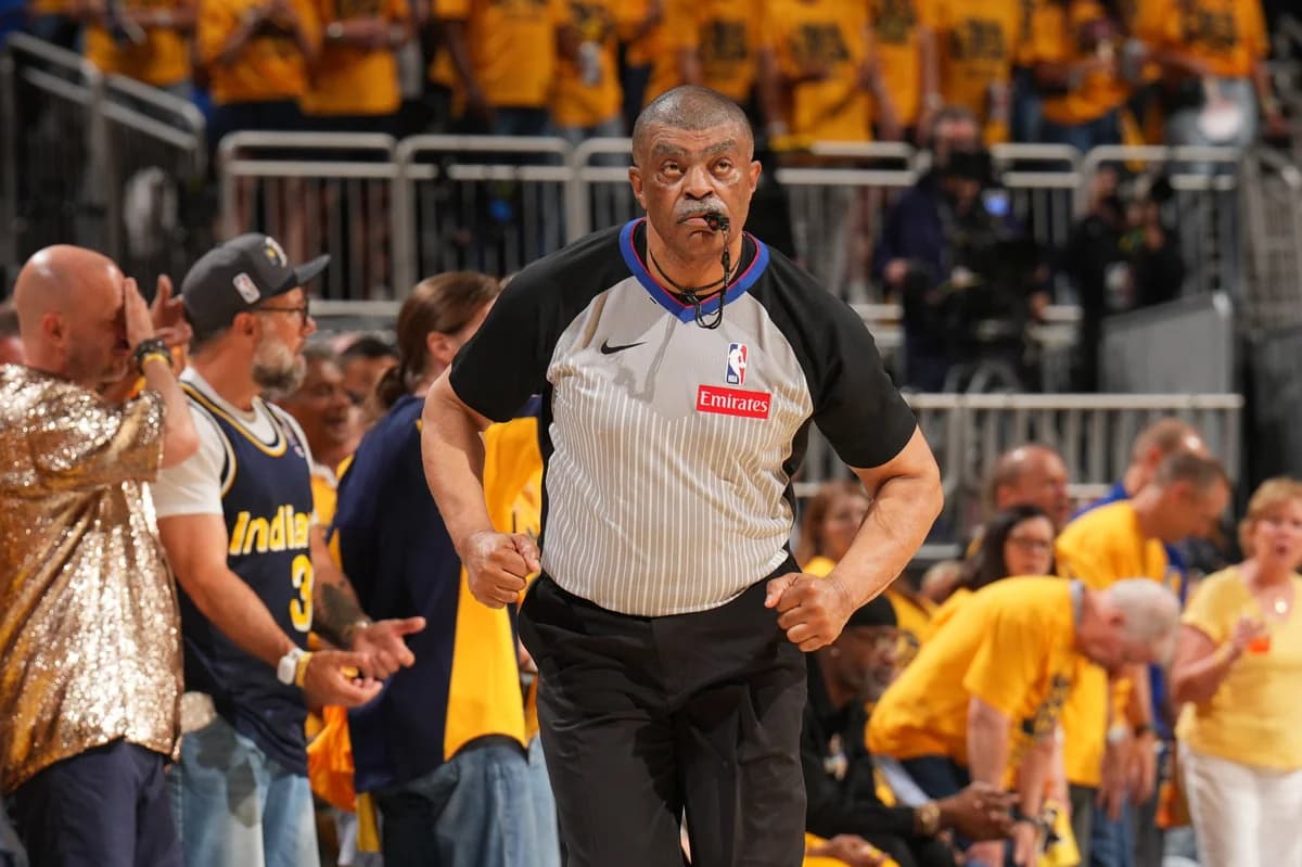 ה-NBA תצייד את השופטים באוזניות החל מה-1 בנובמבר