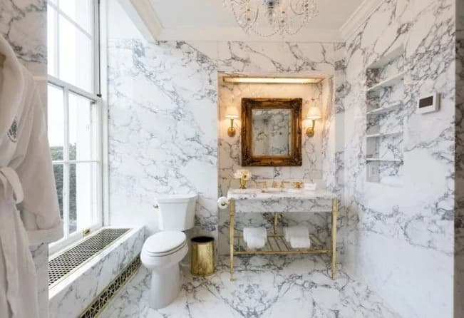 Trump Renovates Lincoln's Bathroom in the White House