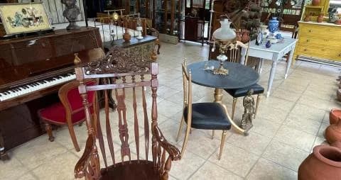Ministry of Commerce Aims to Promote Cypriot Furniture in International Markets