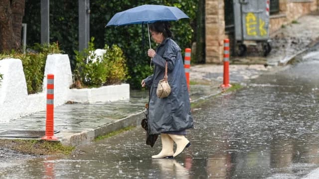 EMY-Wetterwarnung: Starkregen und Gewitter in Attika