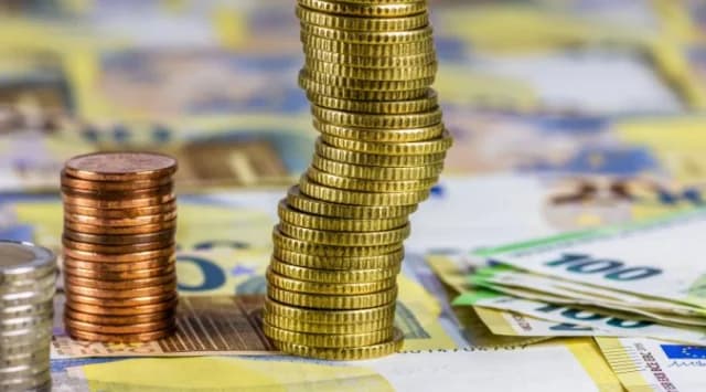 IOBE: Leichte Verbesserung des Wirtschaftsklimas, Schwächung des Verbrauchervertrauens