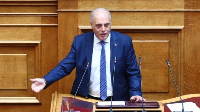 Βελόπουλος: Πρόταση για νομιμοποίηση οπλοκατοχής λόγω βεντέτας στην Κρήτη