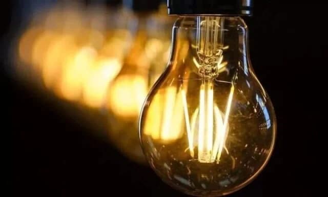 Energy Crisis in Britain: Bills Rise Despite Price Drop