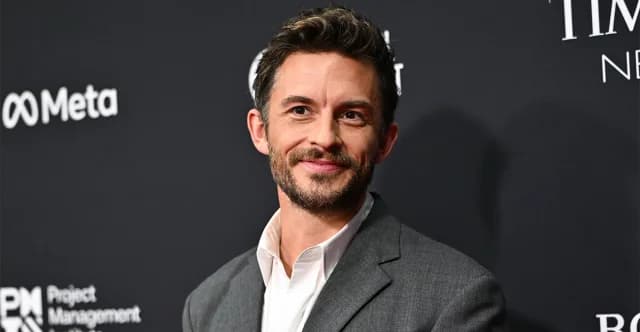 Jonathan Bailey Named Sexiest Man Alive for 2025