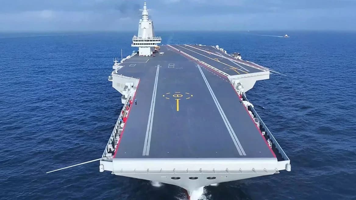 Κίνα: Θέτει σε υπηρεσία το αεροπλανοφόρο Fujian – Μήνυμα προς τις ΗΠΑ