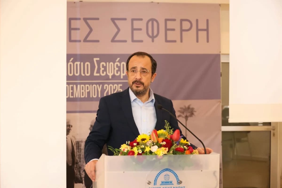 נשיא קפריסין מדגיש את הזהות התרבותית העמוקה בין קפריסין ליוון