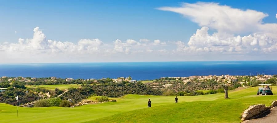 Criticism over Water Allocation to Golf Courses Amid Drought