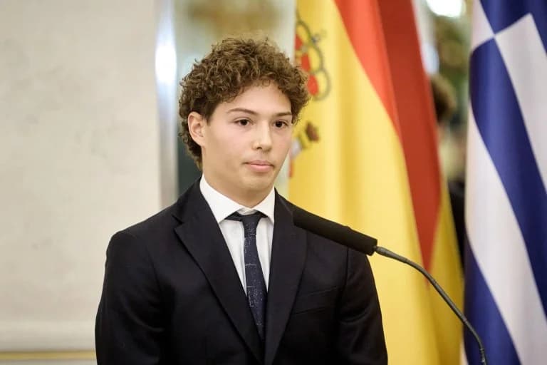 Hungría: Honran a griego por rescatar a padre e hija