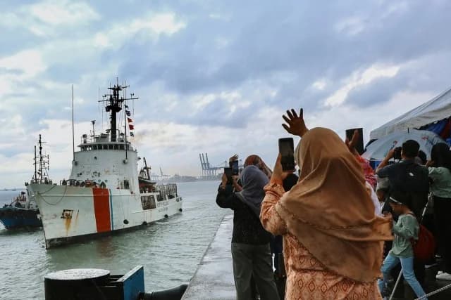 В Малайзии семь человек погибли при крушении лодки с мигрантами