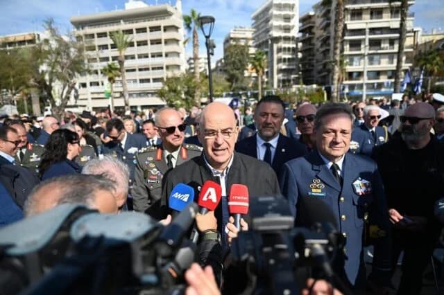 Дендиас: Военно-воздушные силы вступают в новую эру с F-35 и дронами