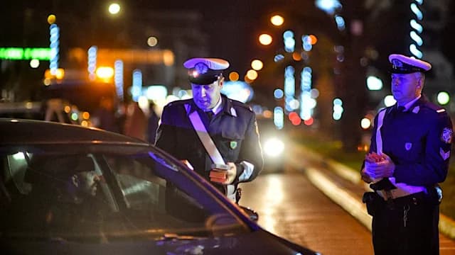 Θεσσαλονίκη: Μεθυσμένος οδηγός έπεσε σε γερανό, τραυματίστηκε ο χειριστής