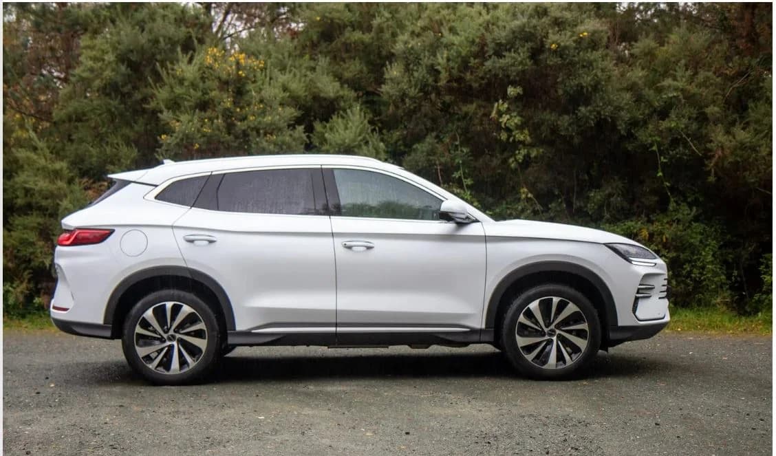 BYD Seal U DM-i: Плагин-гибрид, меняющий правила игры