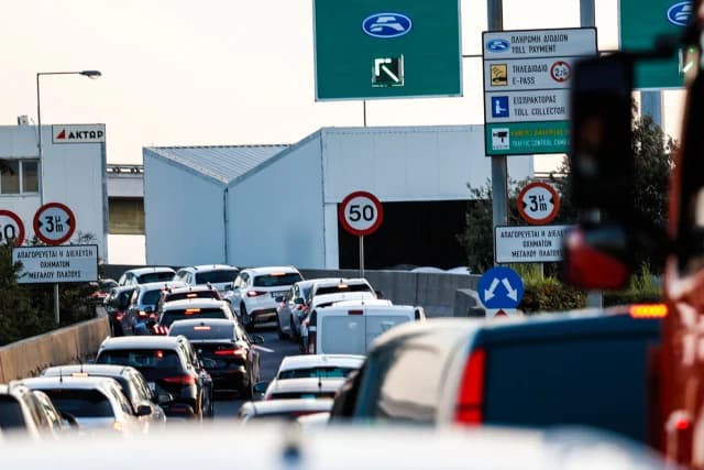 Attiki Odos: Ausfahrten nach Lamia wieder geöffnet, Verzögerungen reduziert