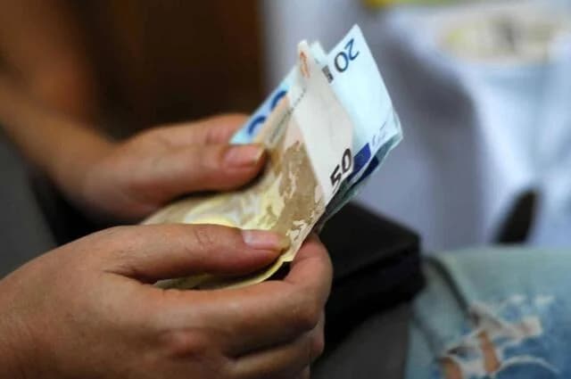 ELSTAT: Inflation im Oktober bei 2% - Preiserhöhungen bei Kaffee, Fleisch, Obst und Mieten