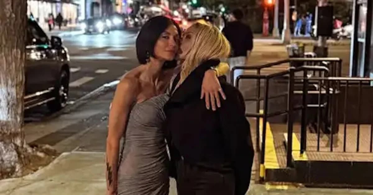 Anna Vissi: Überraschungsbesuch bei Sofia Karvela in New York