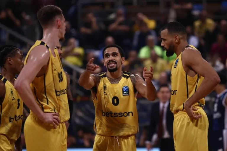 Aris - Bahcesehir 76-86: Se Desvaneció al Final