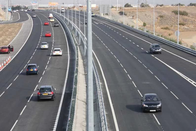 Οδικές εργασίες σε αυτοκινητόδρομους Λευκωσίας και Λάρνακας: Κυκλοφοριακές ρυθμίσεις