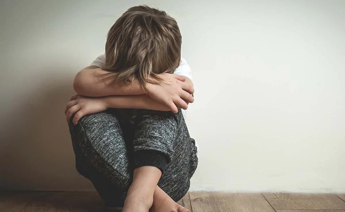 Προφυλακίστηκε λιμενικός για ασέλγεια σε ανήλικους στον Βόλο