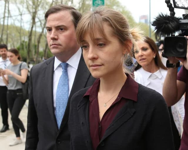 Allison Mack: Smallville-Schauspielerin spricht über Nxivm-Kult