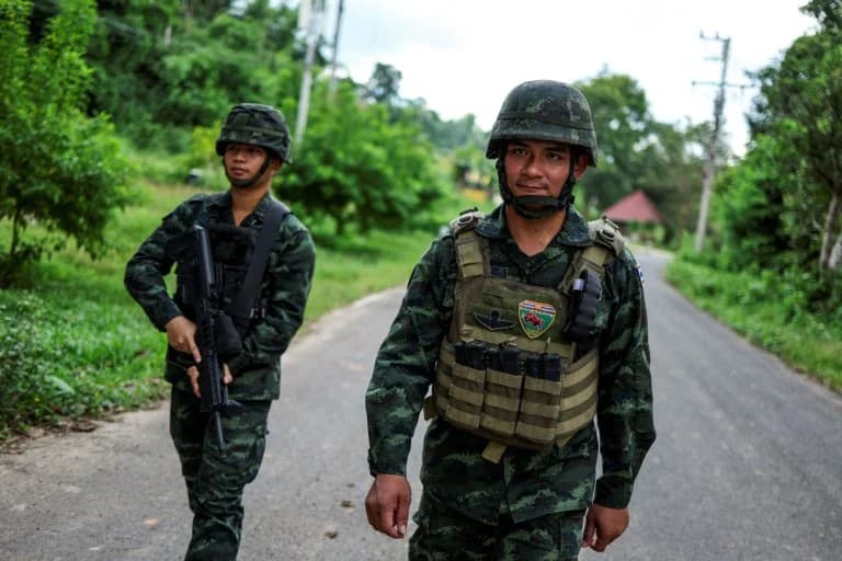 Tailandia: Aumenta la tensión en la frontera con Camboya, un muerto