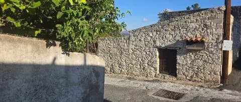 Colapsa techo de vivienda en Pafos debido a terremoto