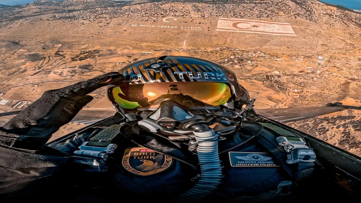 Provocación turca: Selfie de piloto sobre Pentadaktylos