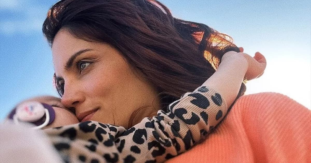Mary Synatsaki: Dulce video con su hija Olivia