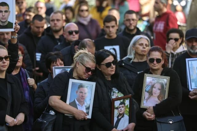Σκόπια: Διαδήλωση για τα θύματα του κλαμπ στο Κότσανι