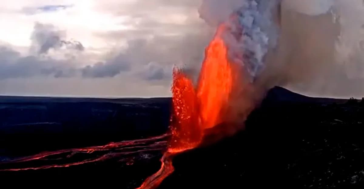 Japan: Sakurajima Volcano Erupts – Flights Cancelled