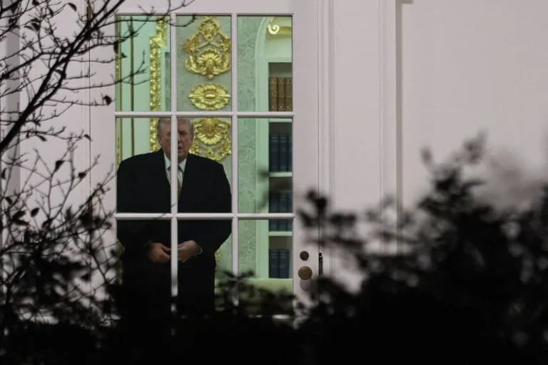 Заговор и «глубинное государство»: сторонники Трампа и их утверждения